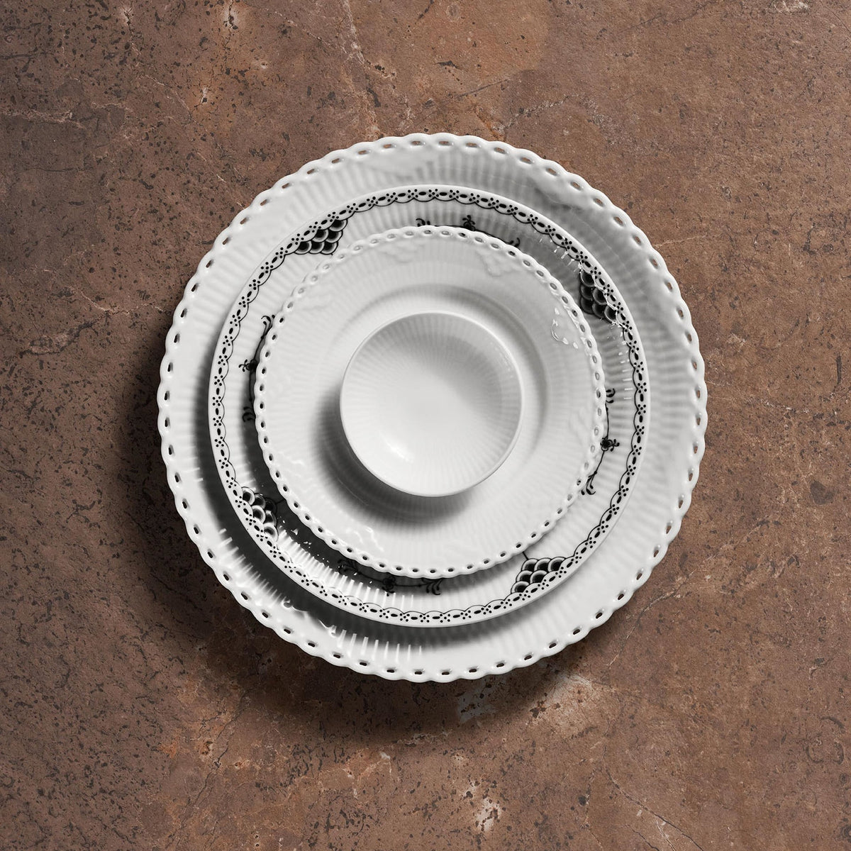 White Fluted Half Lace Plate, 17 cm - US 8696