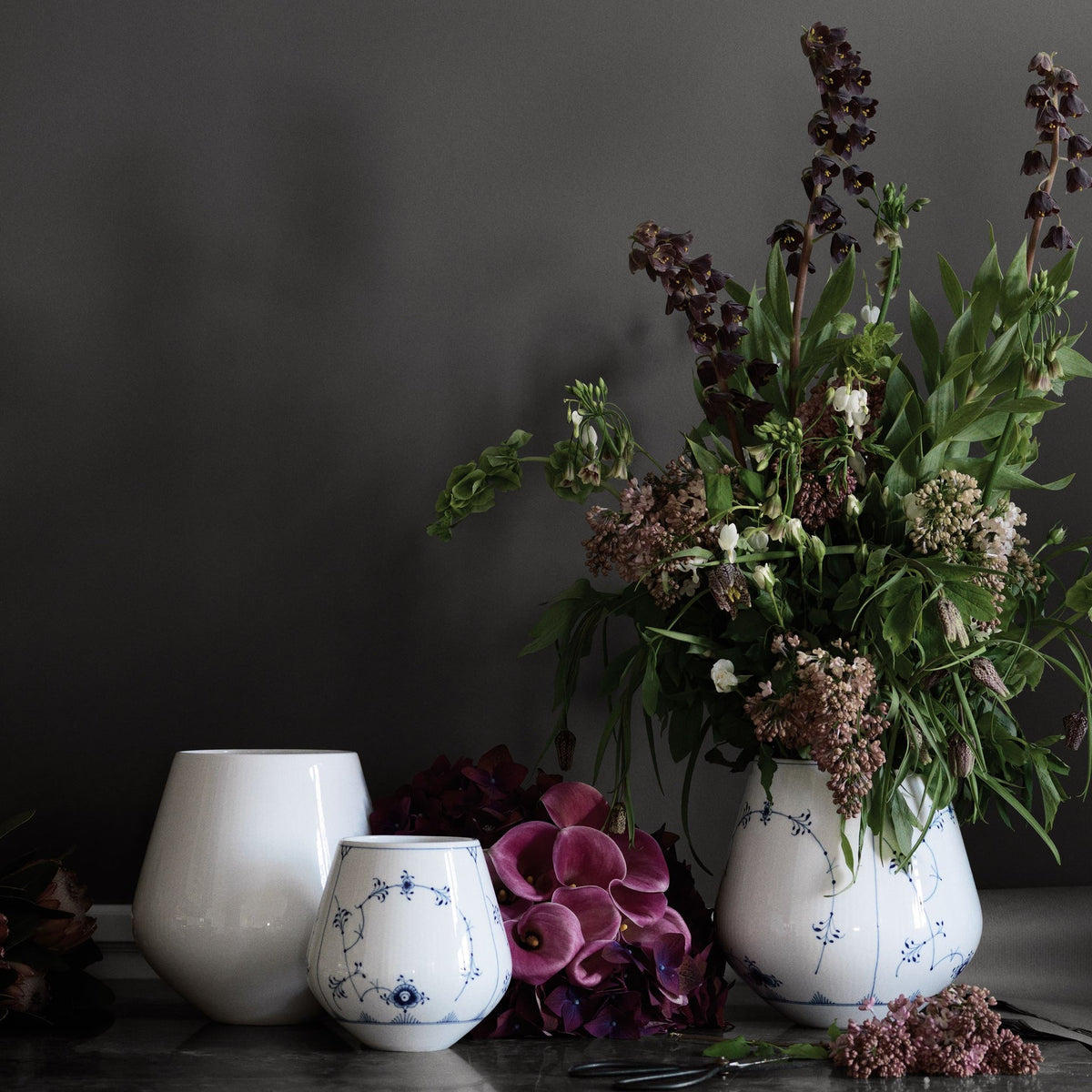 Blue Fluted Plain Vase, 20.5 cm - US 8508