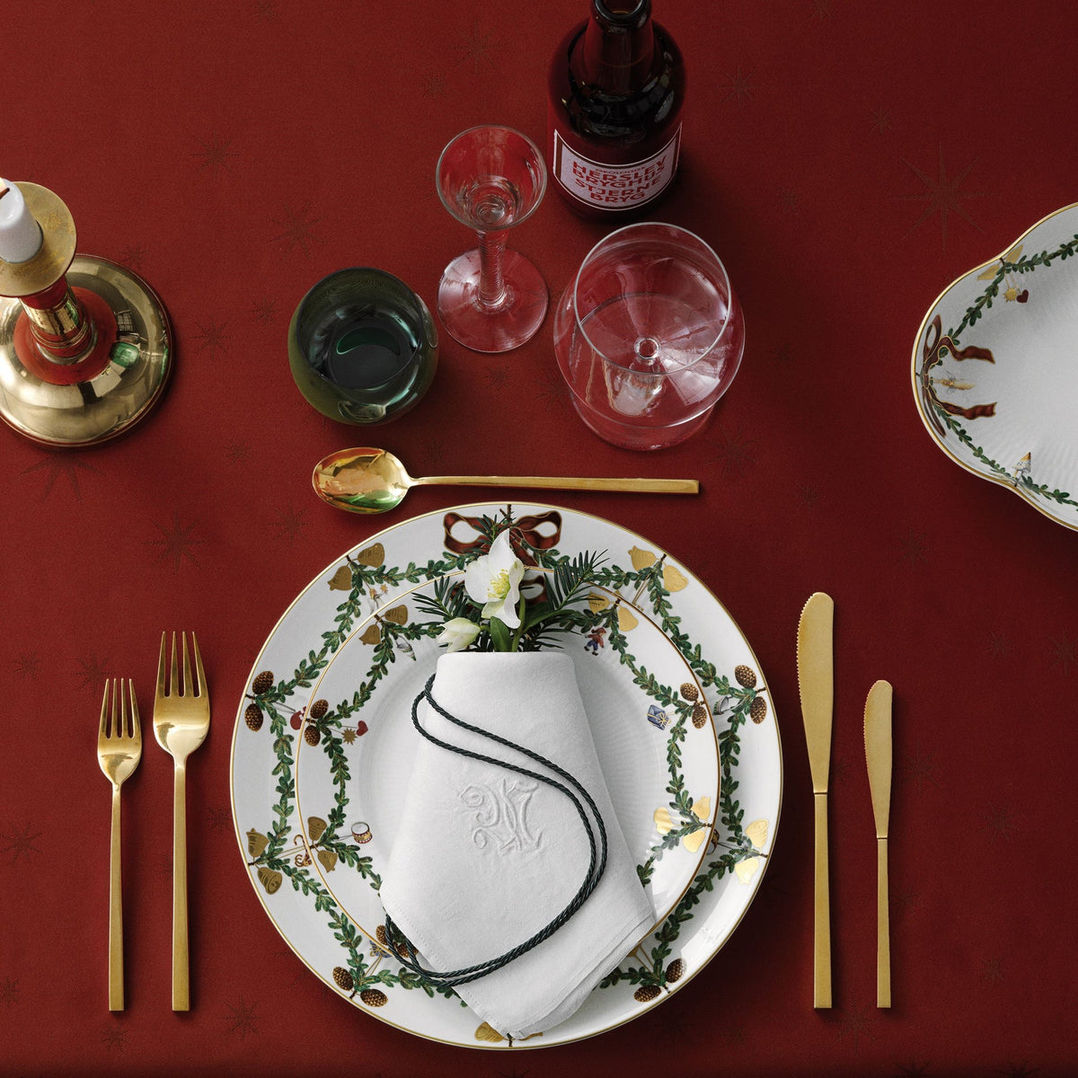 Star Fluted Christmas Plate, 27 cm - US 5116