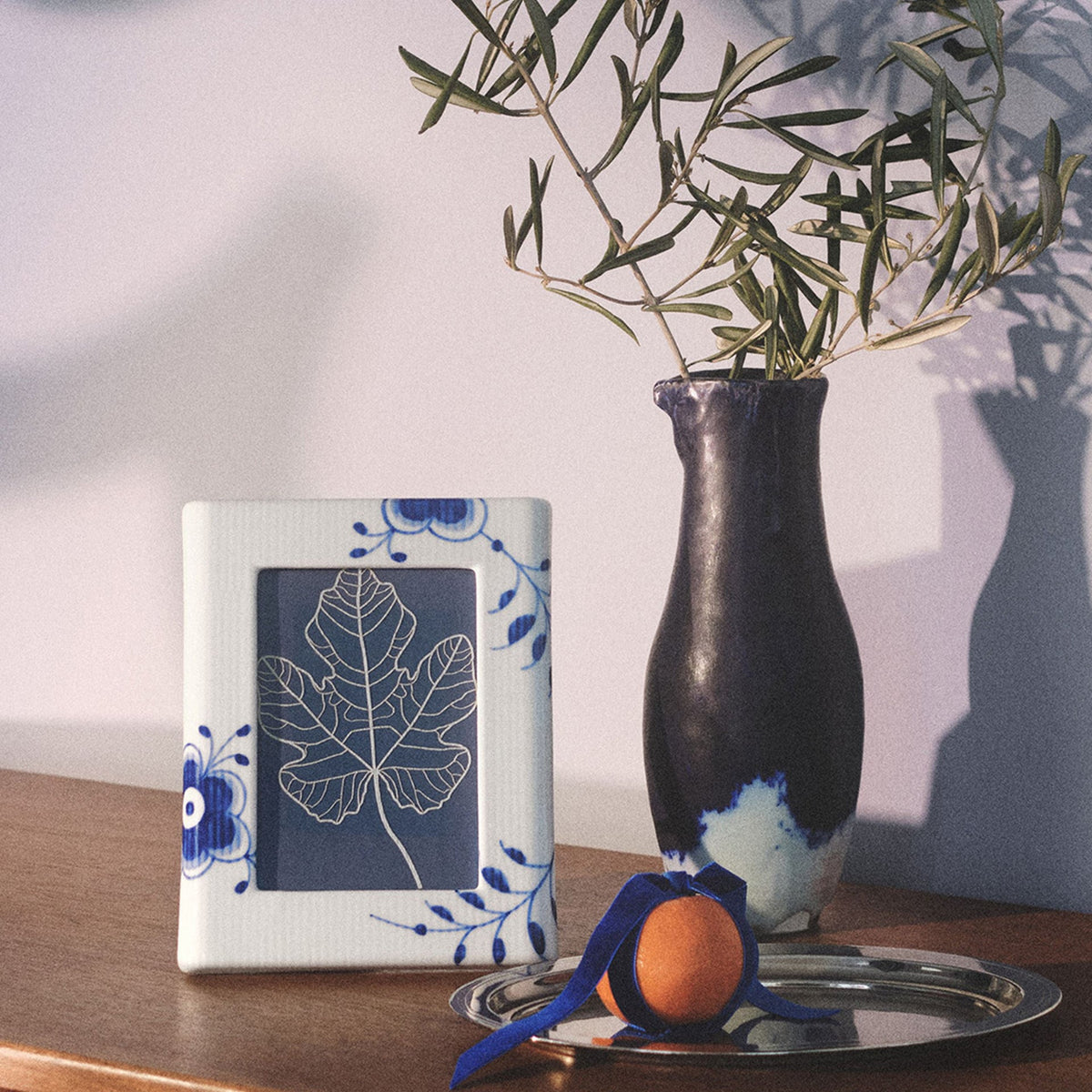 Blue Fluted Mega Picture Frame, 21 cm - US 9593